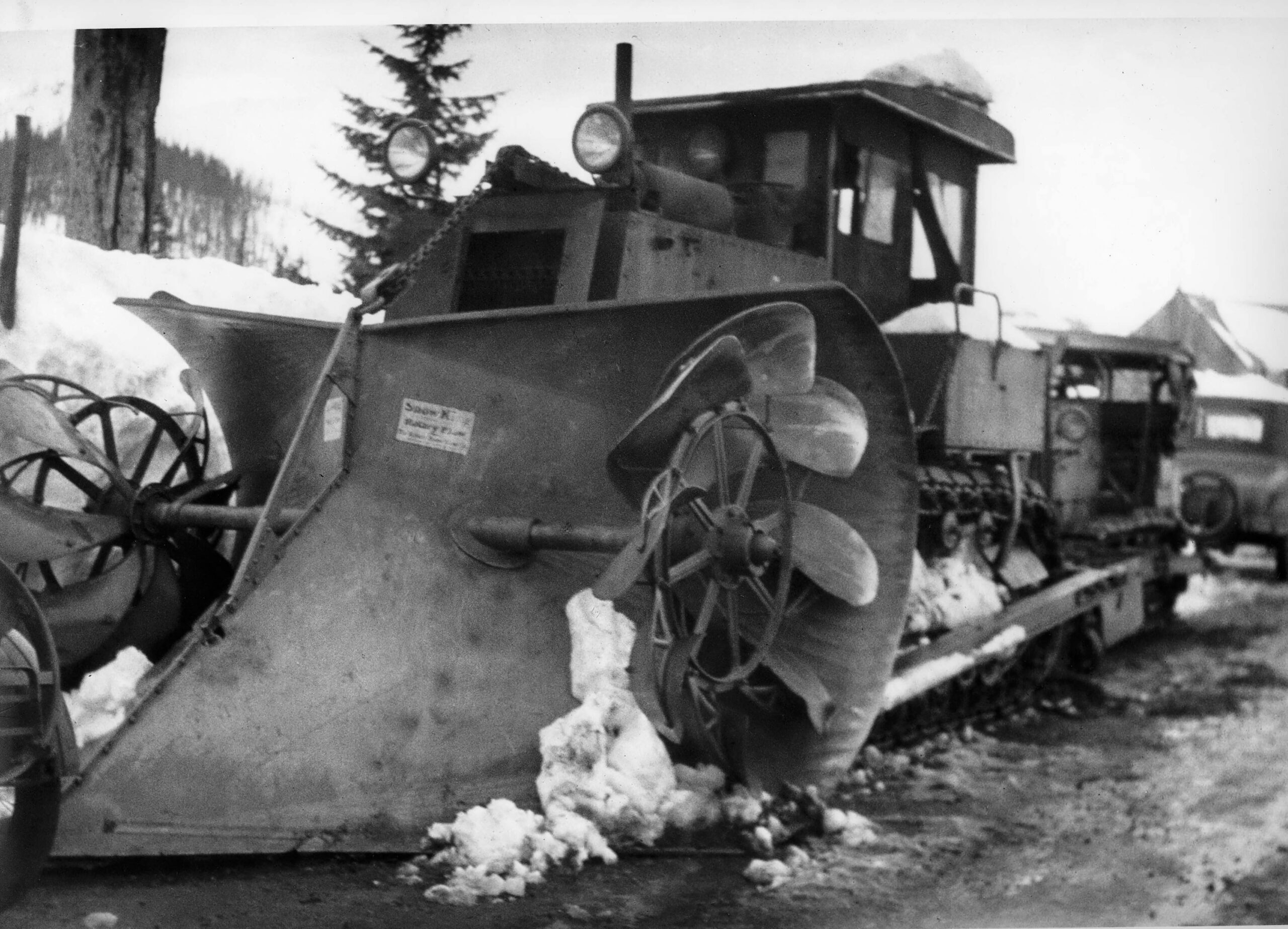 first rotary snowplow used in government camp in 1926