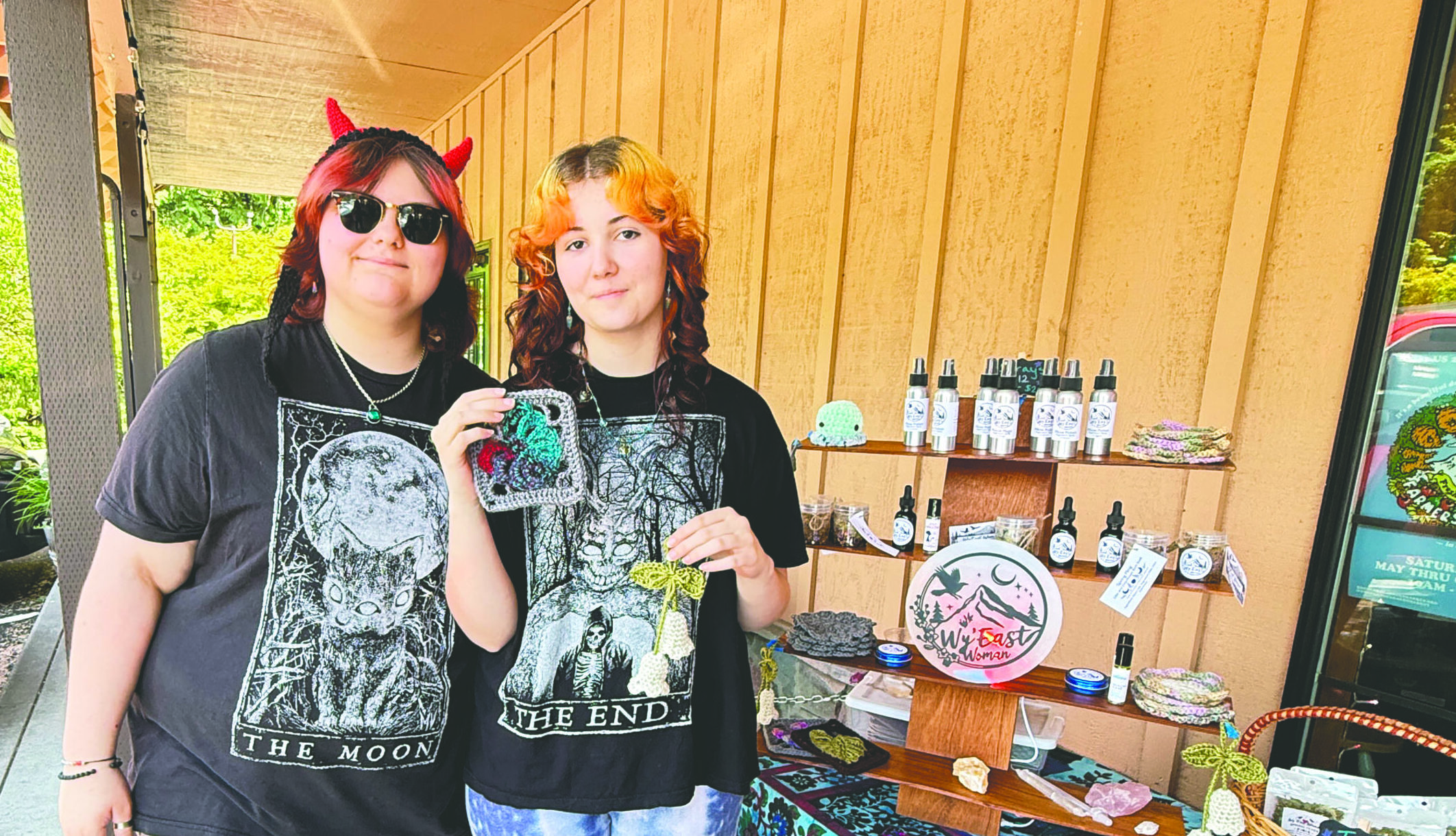 Jada Johnson and crochet talent Aaron Gesch